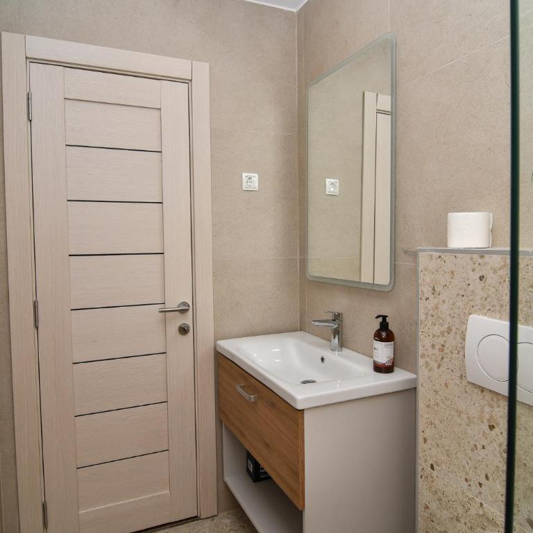 Guest house Šebelj - Two-Bedroom Deluxe Apartment with Balcony - 19