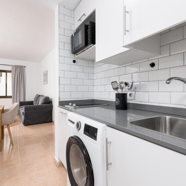 Home2Book Sunny Fun Pool & Terrace Apt Corralejo - Appartement 2 Chambres - 8