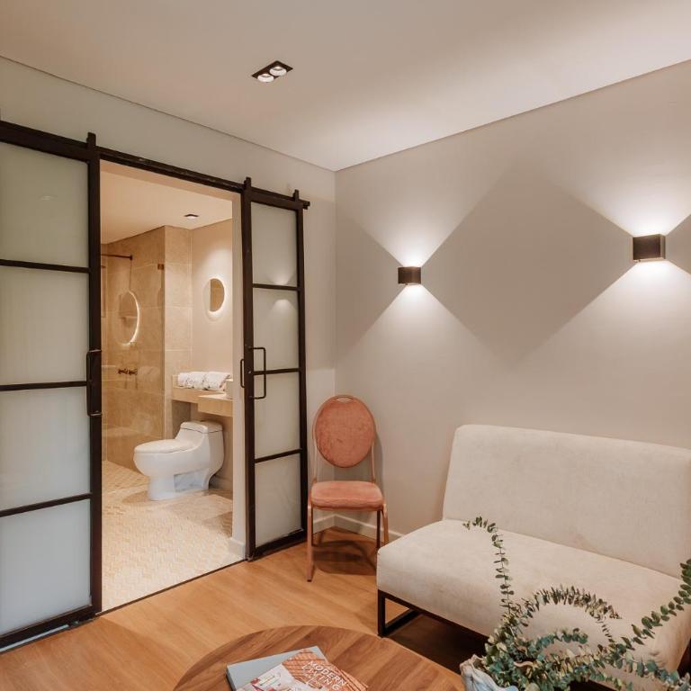1616 Hotel - Habitación Doble Estándar con 2 camas dobles - 4