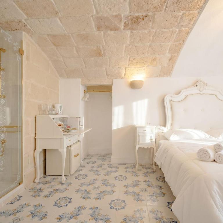 Elegant Comfort in the Historic Center-Palazzo Principessa - Camera Matrimoniale Piccola - 2