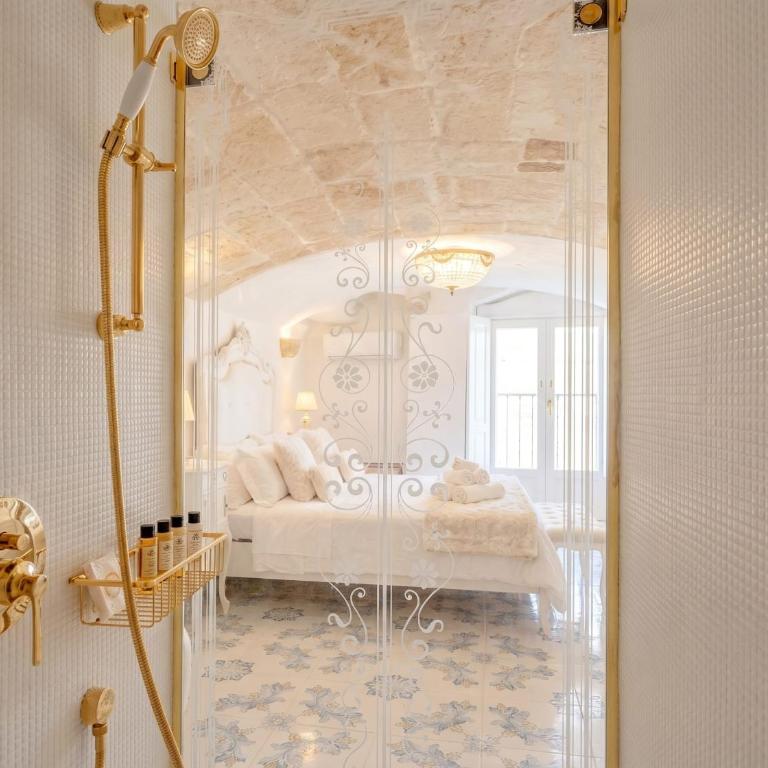 Elegant Comfort in the Historic Center-Palazzo Principessa - Camera Matrimoniale Piccola - 8