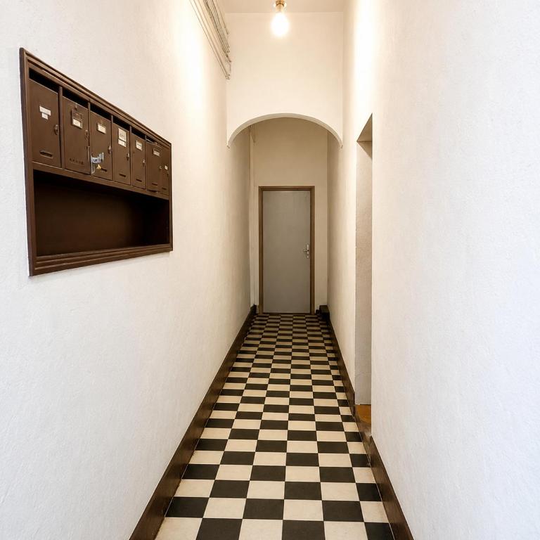 Beautifully Bright Apartment in Old Town Saint-Tropez - Studio - 12