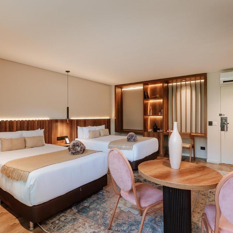 1616 Hotel - Superior Double Room with Two Double Beds with Bathtub - 9