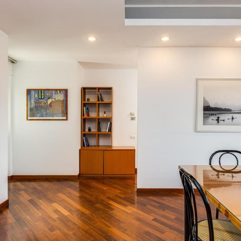 Bright Apartment with View and Parking - Two-Bedroom Apartment - 41