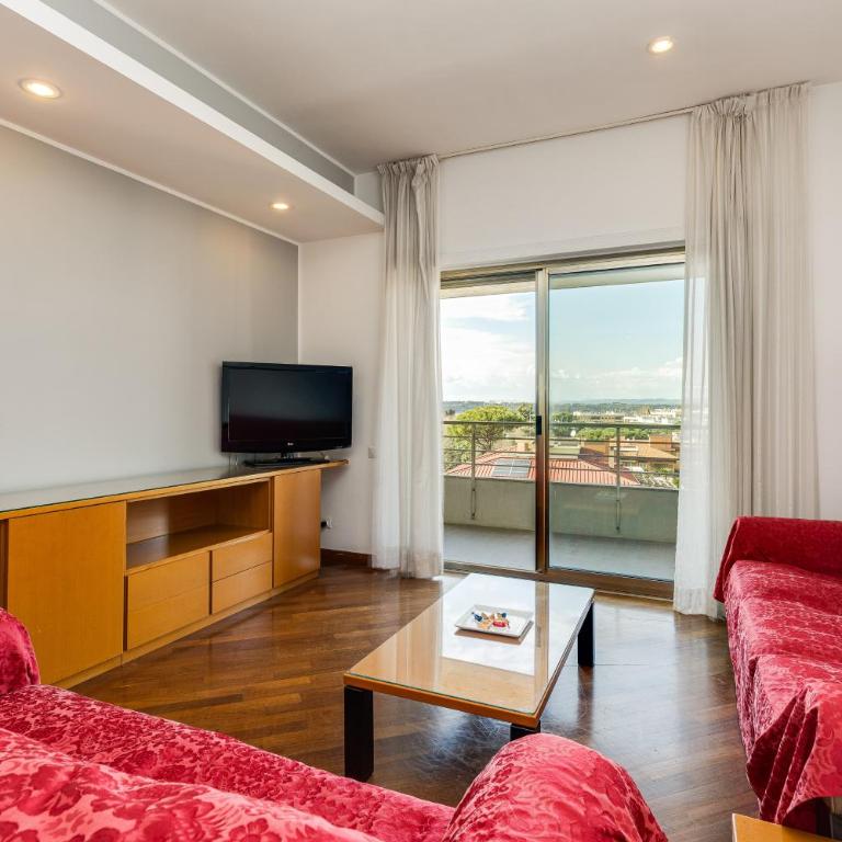 Bright Apartment with View and Parking - Two-Bedroom Apartment - 46
