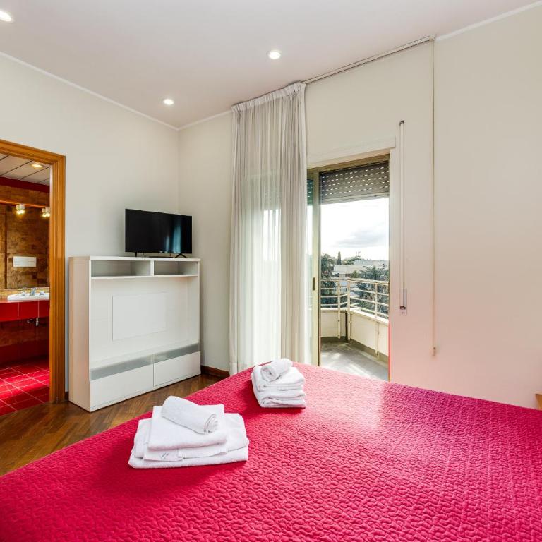 Bright Apartment with View and Parking - Two-Bedroom Apartment - 47