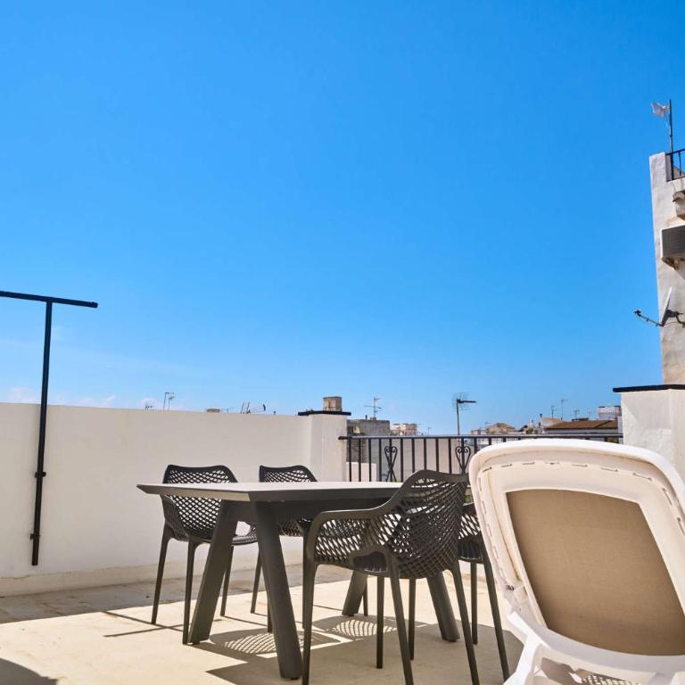 Casa Chica - Large Townhouse in Nerja Centro with Private Rooftop - Three-Bedroom Vacation Home - 17