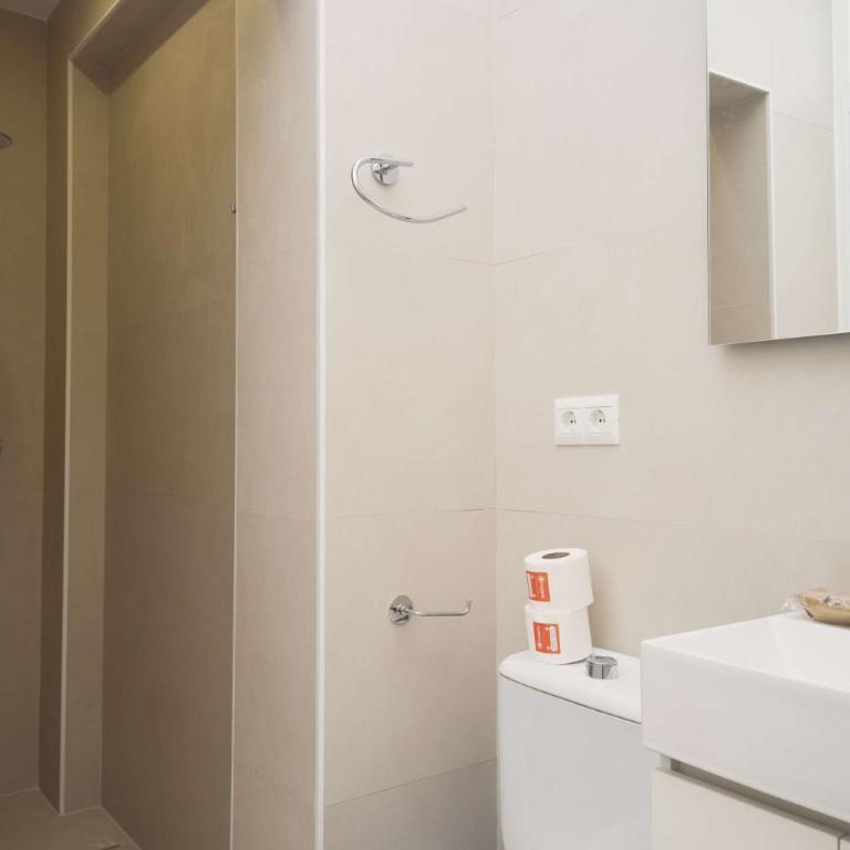 Casa Chica - Large Townhouse in Nerja Centro with Private Rooftop - Three-Bedroom Vacation Home - 22