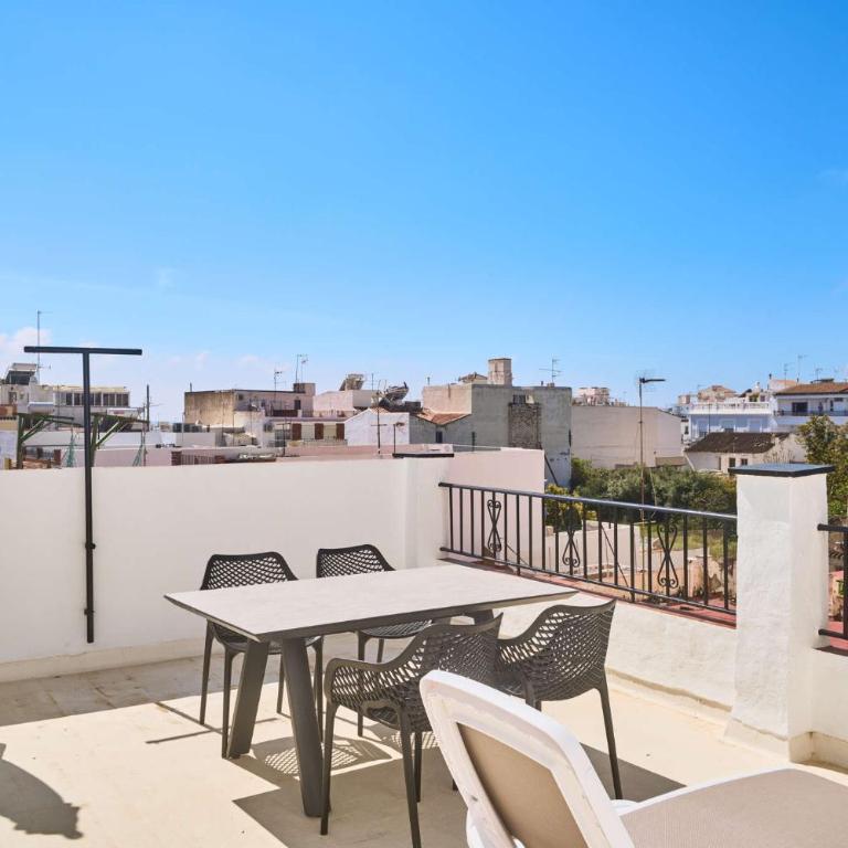 Casa Chica - Large Townhouse in Nerja Centro with Private Rooftop - Three-Bedroom Vacation Home - 20