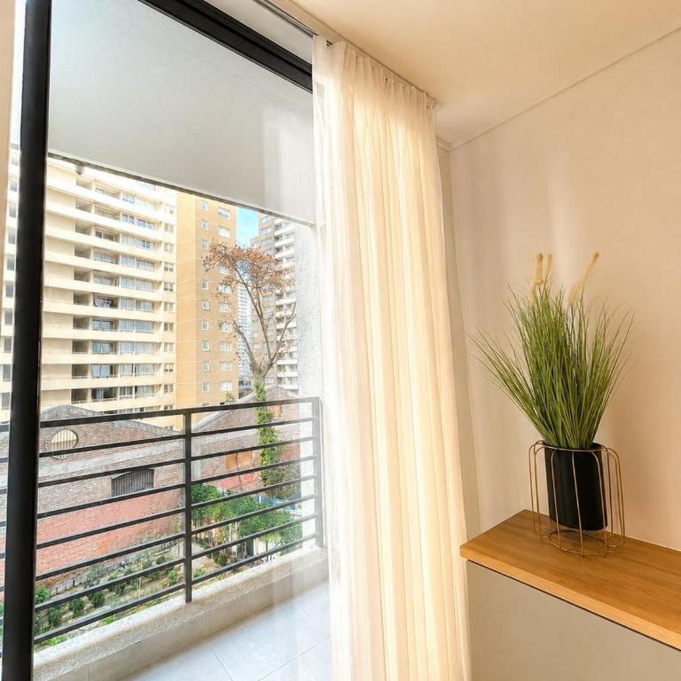 Depto Moderno 2D, a pasos del Metro Ñuble con Piscina & Coworking - Two-Bedroom Apartment - 8