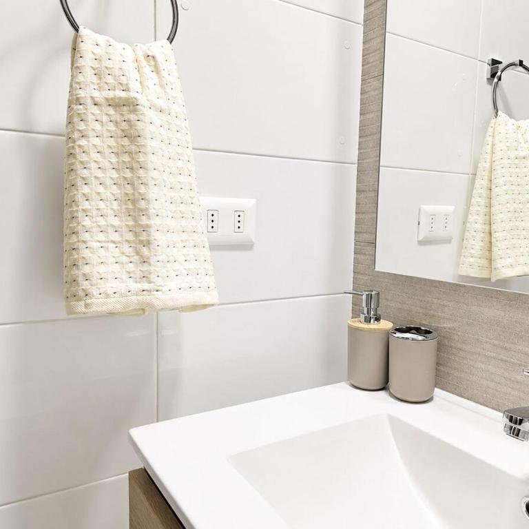 Depto Moderno 2D, a pasos del Metro Ñuble con Piscina & Coworking - Two-Bedroom Apartment - 21