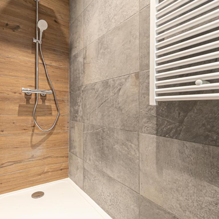 ALPINA LODGE VANOISE ex hotel du soleil - Apartment with Access to the Panoramic Sauna and Nordic Bath - 6