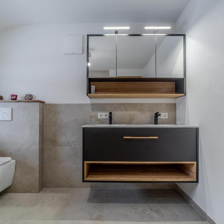 Haus Hüttenberger Sanja - Apartamento de 2 dormitorios con ducha - 7