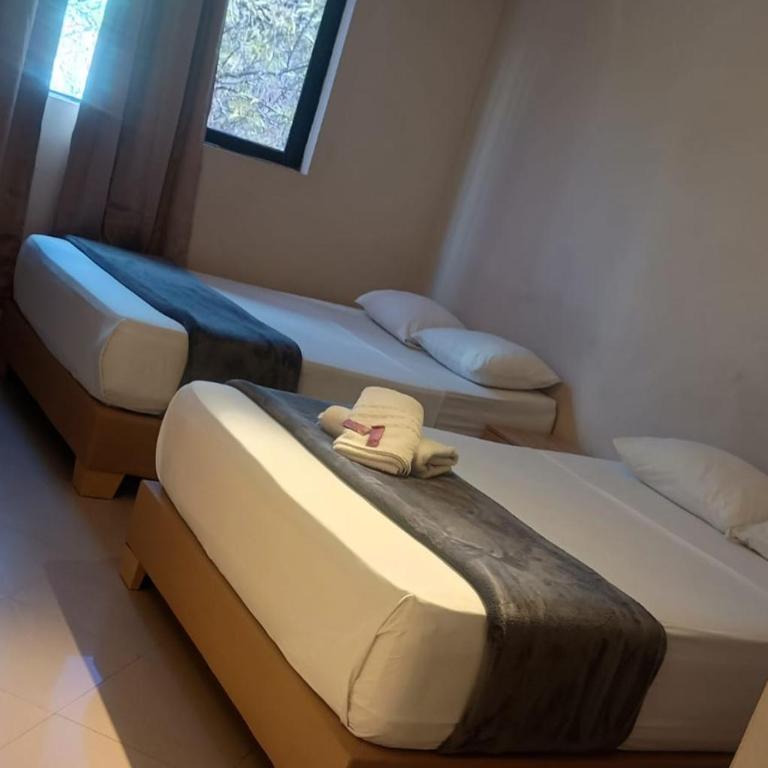 Hotel Golden 70 - Twin Room - 3