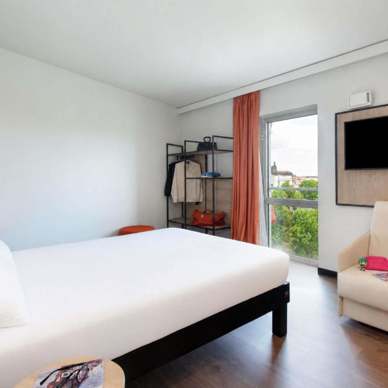 Ibis Clermont-Ferrand Centre Stade - Chambre Standard Lit Queen-Size - 2