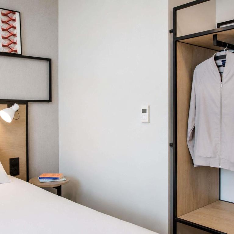 Ibis Clermont-Ferrand Centre Stade - Chambre Standard Lit Queen-Size - 4