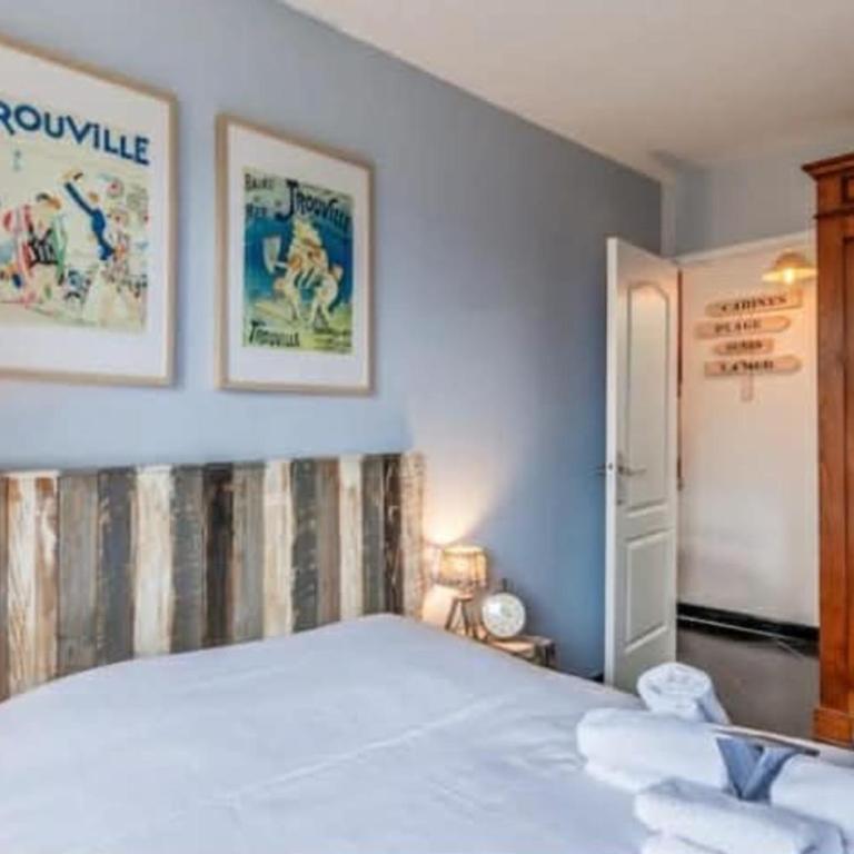 Swimming pool and view in Trouville-sur-Mer - Apartment - 4