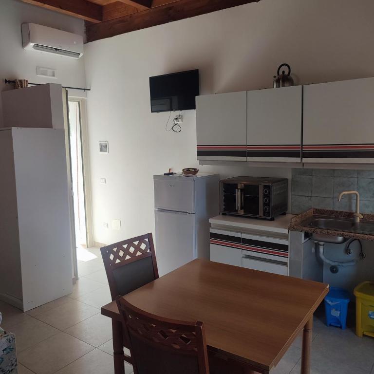 B&B Villa Nicoletta - Studio Apartment with Balcony - 4