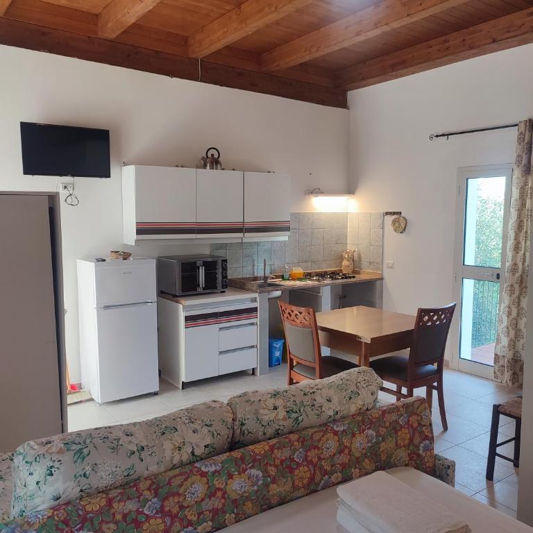 B&B Villa Nicoletta - Studio Apartment with Balcony - 6