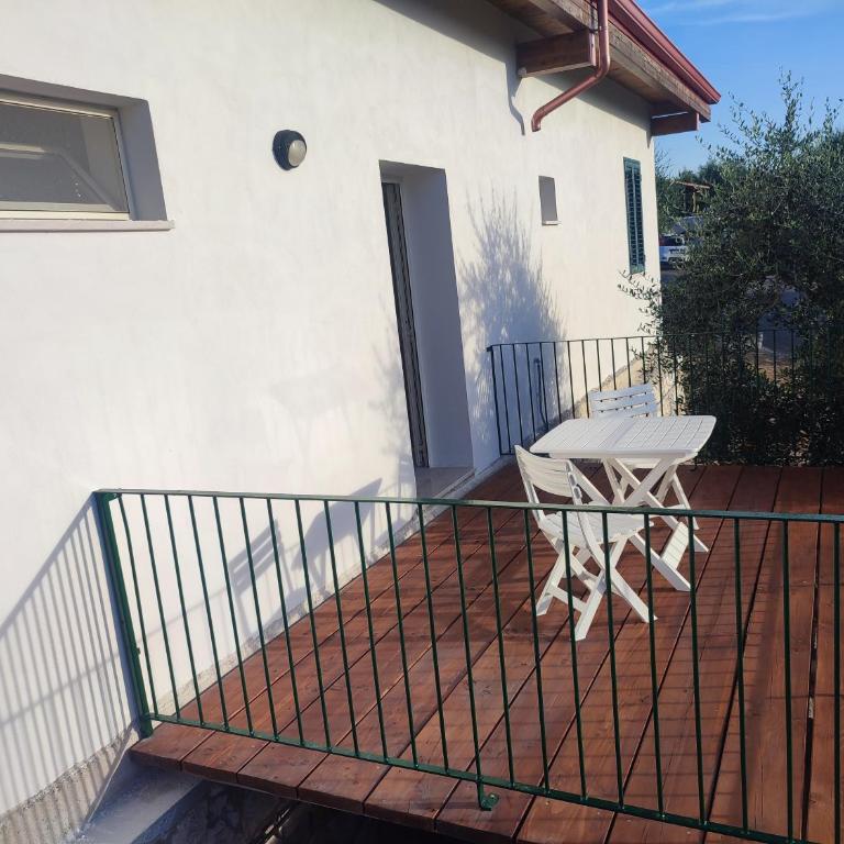 B&B Villa Nicoletta - Studio Apartment with Balcony - 8