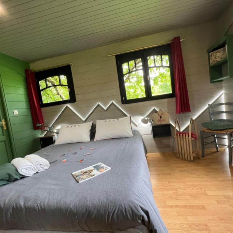 La Jument Verte Chambres d'Hôtes Aix-les-Bains - Chambre Double - Vue sur Jardin - 19
