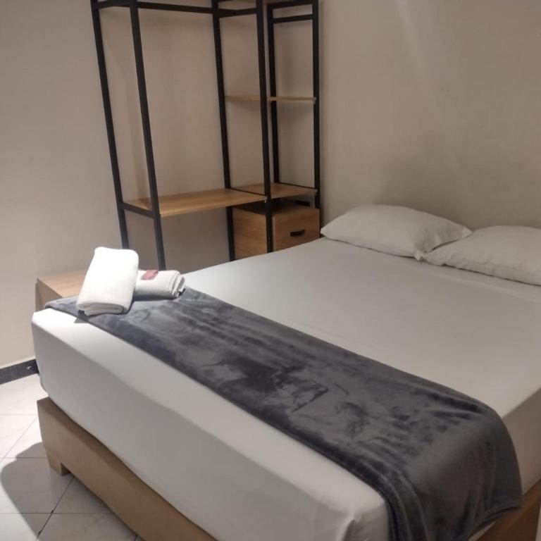 Hotel Golden 70 - Standard Double Room - 7
