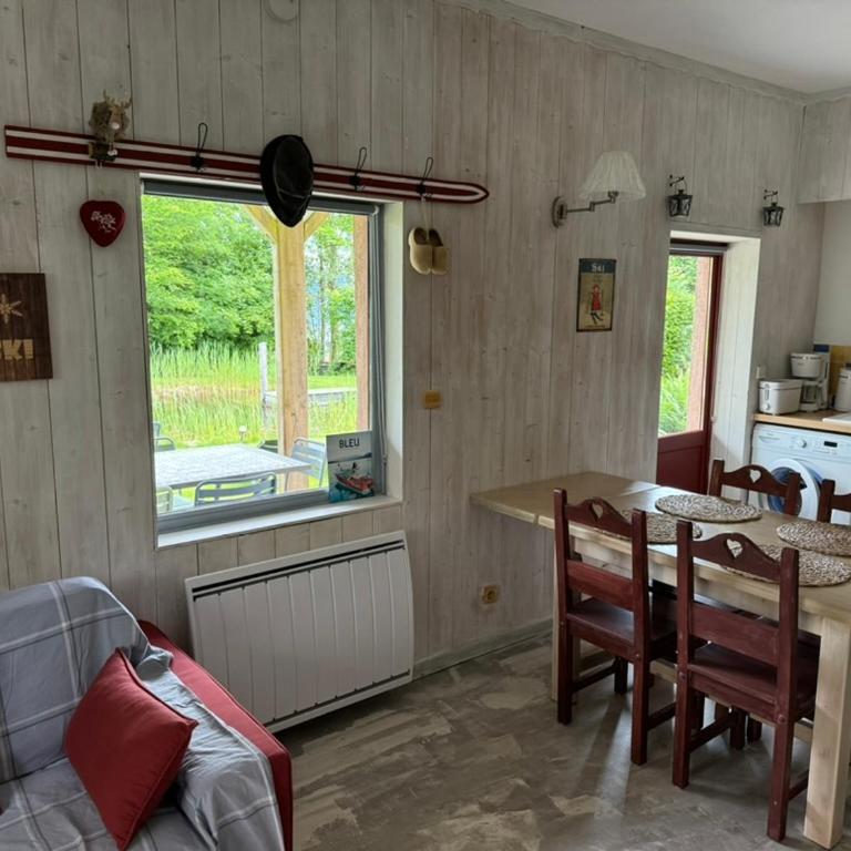La Jument Verte Chambres d'Hôtes Aix-les-Bains - Appartement - Rez-de-Chaussée - 17