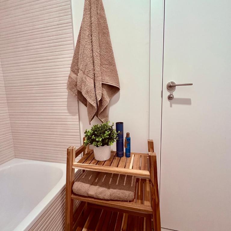 Estepona omgeving 3 slpk appartement met prachtig berg en zeezicht - Three-Bedroom Apartment - 31