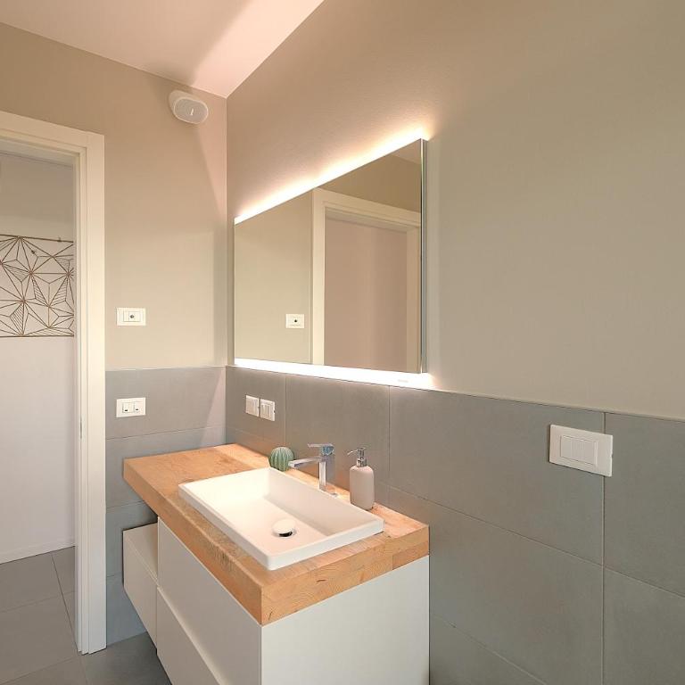 See Residence Elegante 2 camere 2 bagni Piazza Drago - Apartamento de 2 dormitorios - 24
