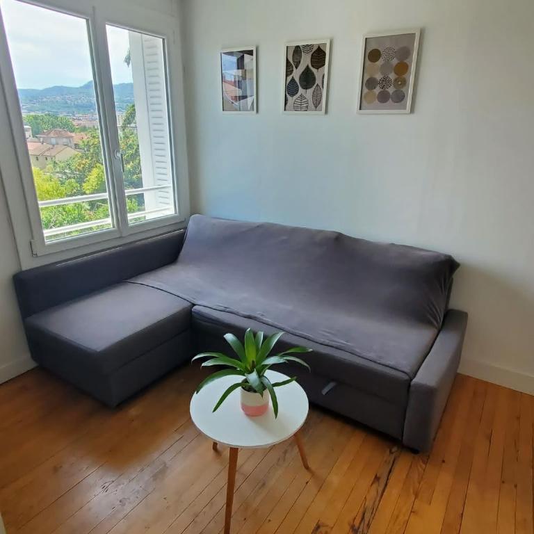 Charmant F2 avec vue, proche centre - Appartement 1 Chambre - 2