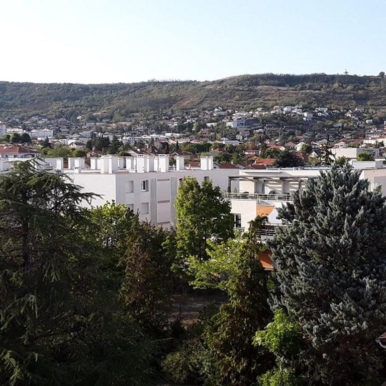 Charmant F2 avec vue, proche centre - Appartement 1 Chambre - 17