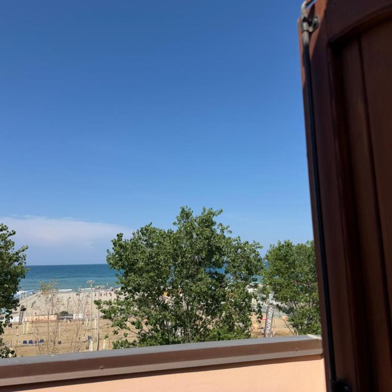 Veliero Fronte Mare 3 camere Flexrent - Immobiliare Abissinia - Three-Bedroom Apartment - 54