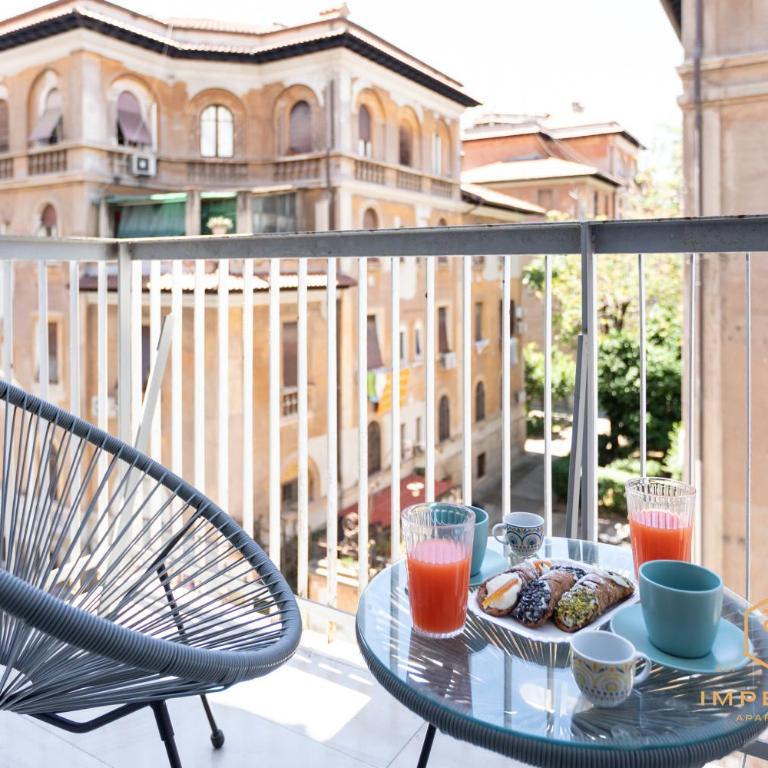 Imperium Testaccio Retreat - up to 7 pax, 2 balconies, 15 min to trastevere and metro station - Apartamento Deluxe de 2 dormitorios con balcón - 14