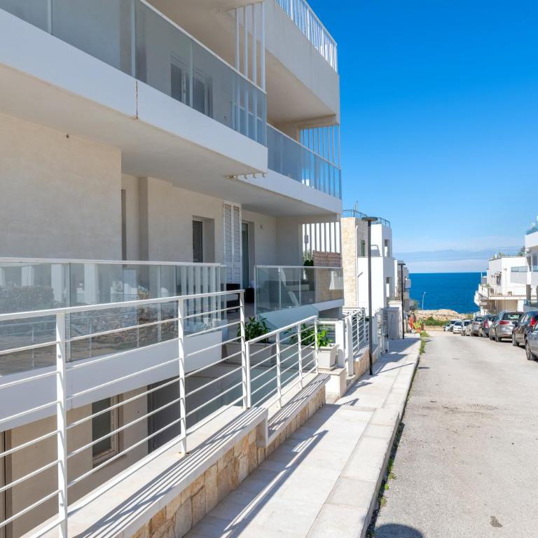 Up to 16 Guests - 3 Separate Apartments in One Building - Appartamento con 3 Camere da Letto - 16