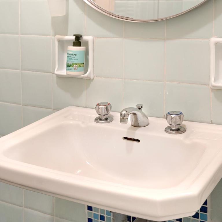 Ponte Vecchio Suite - One-Bedroom Apartment - 33