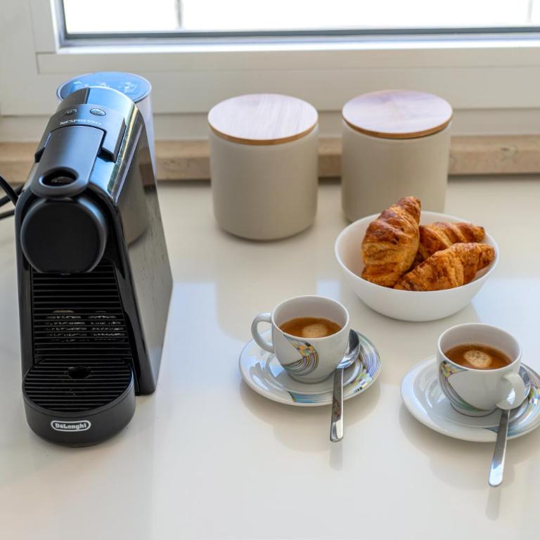 Up to 16 Guests - 3 Separate Apartments in One Building - Appartamento con 3 Camere da Letto - 53