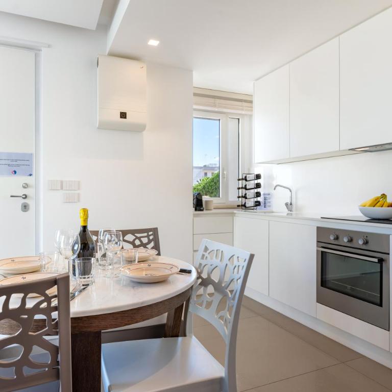 Up to 16 Guests - 3 Separate Apartments in One Building - Appartamento con 3 Camere da Letto - 57