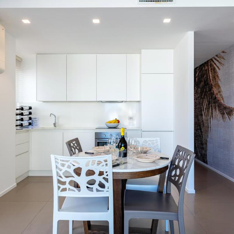 Up to 16 Guests - 3 Separate Apartments in One Building - Appartamento con 3 Camere da Letto - 61