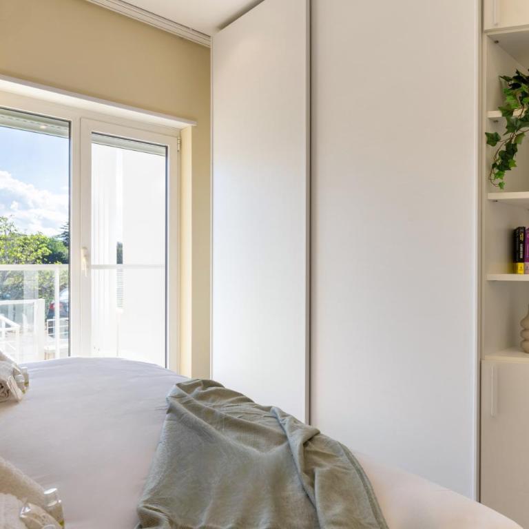 Up to 16 Guests - 3 Separate Apartments in One Building - Appartamento con 3 Camere da Letto - 65
