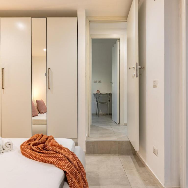 Up to 16 Guests - 3 Separate Apartments in One Building - Appartamento con 3 Camere da Letto - 83