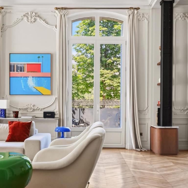 Prestigious Avenue Foch Apartment with Private Garden - Appartement - 55
