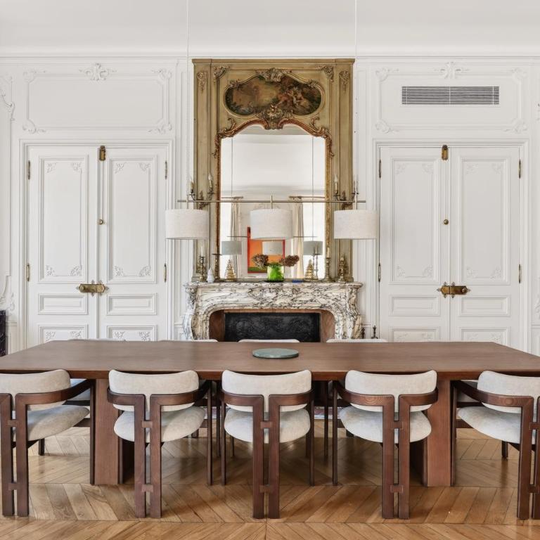 Prestigious Avenue Foch Apartment with Private Garden - Appartement - 24