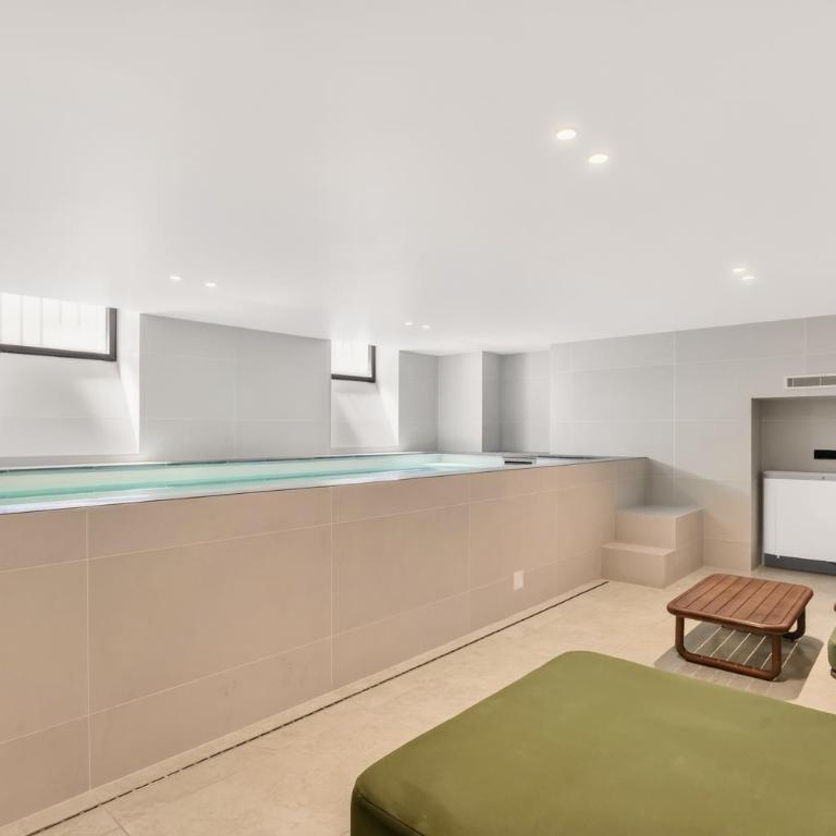Prestigious Avenue Foch Apartment with Private Garden - Appartement - 19