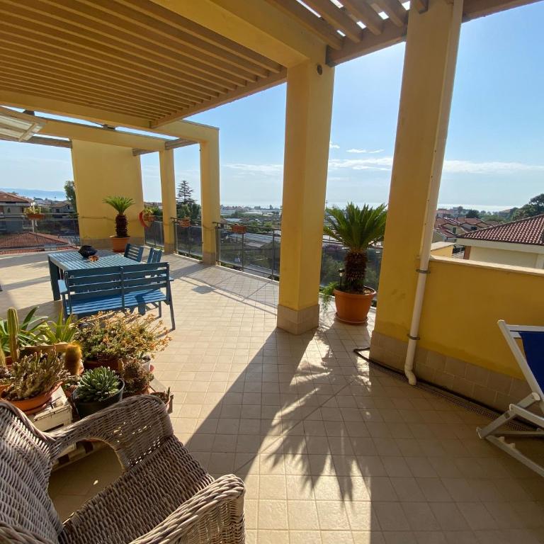 Spazioso Attico Vista Mare Albenga - Aia de Mà 12 - Appartamento con 2 Camere da Letto - 27