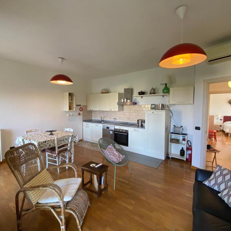 Spazioso Attico Vista Mare Albenga - Aia de Mà 12 - Appartamento con 2 Camere da Letto - 50