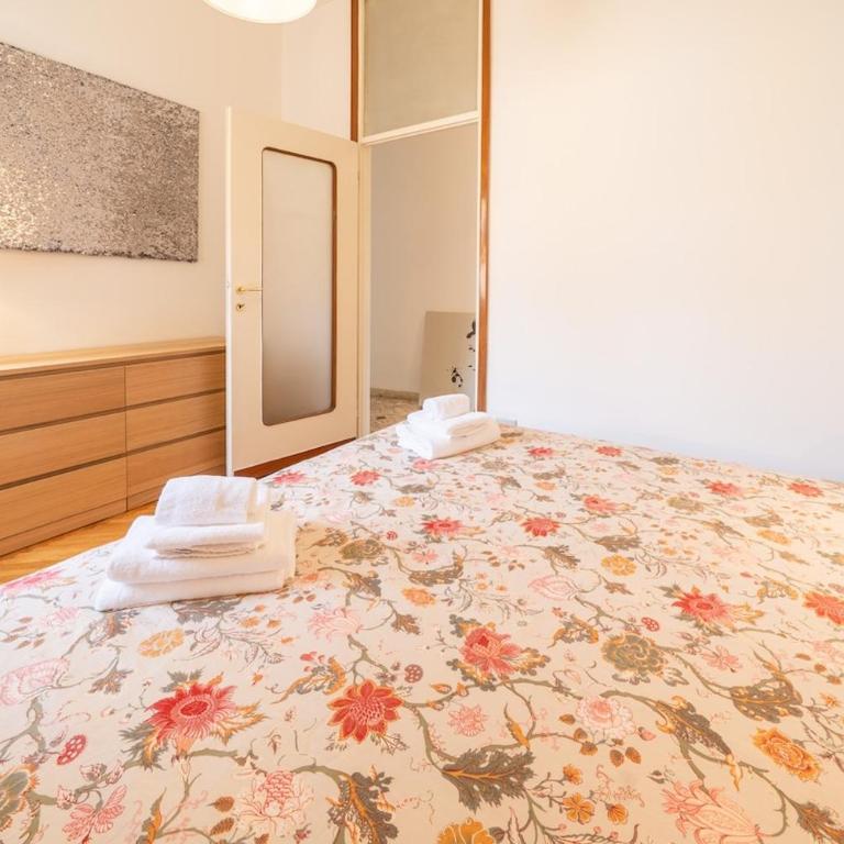 Intrho - Casa Torino 64 Elegant Apartment for 10 - Appartement 3 Chambres - 24