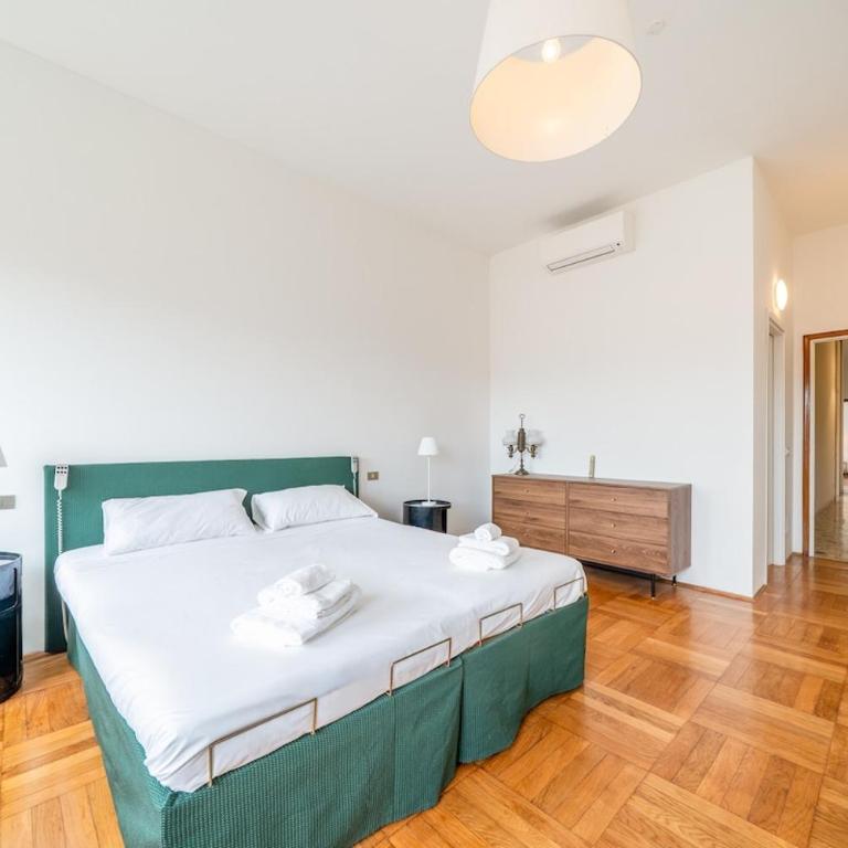 Intrho - Casa Torino 64 Elegant Apartment for 10 - Appartement 3 Chambres - 83
