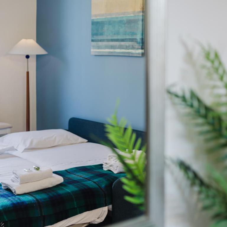 Puccinotti Hideaway - Two-Bedroom Apartment - 15