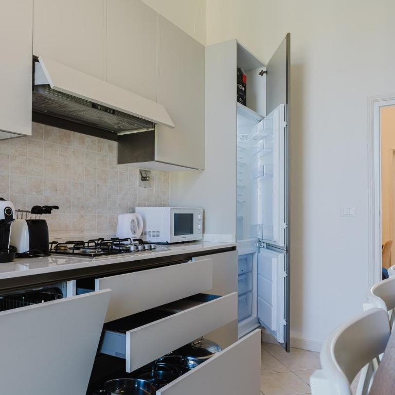 Puccinotti Hideaway - Two-Bedroom Apartment - 19