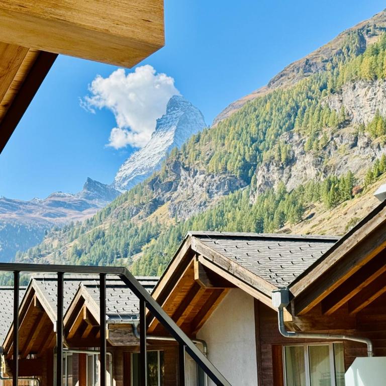 Peaky Riders Self Check-in Hotel - Doppelzimmer mit Bergblick - 1